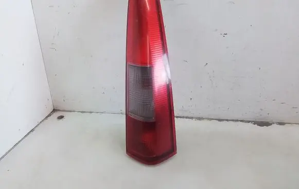 Volvo V70 Rear/tail lights 9157800