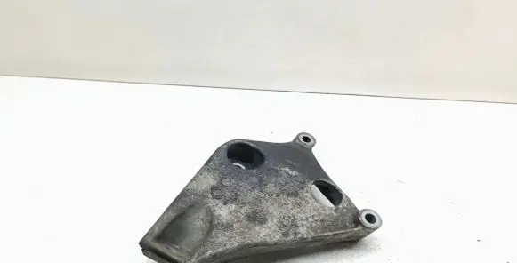 BMW 1 F20 F21 Engine mounting bracket 6788611 22116788611