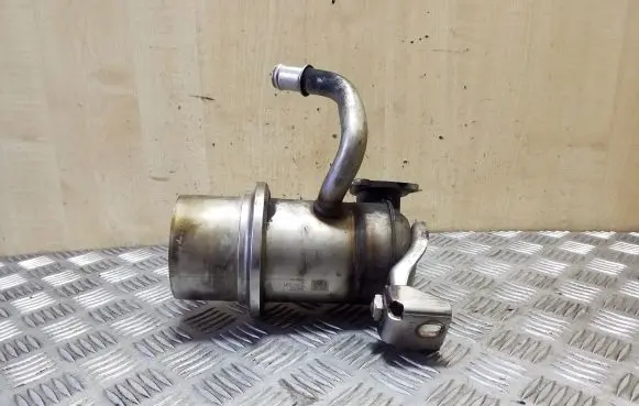 Skoda Superb B8 (3V) EGR valve cooler 04L131512BQ