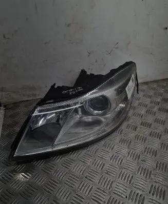 Skoda Octavia Mk2 (1Z) Headlight/headlamp 1Z2941017P