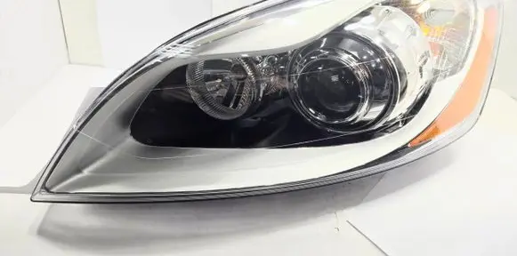 Volvo XC60 Headlight/headlamp