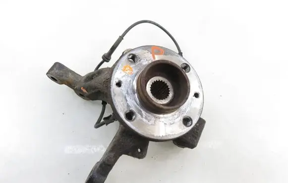 Renault Modus Front wheel hub spindle knuckle 