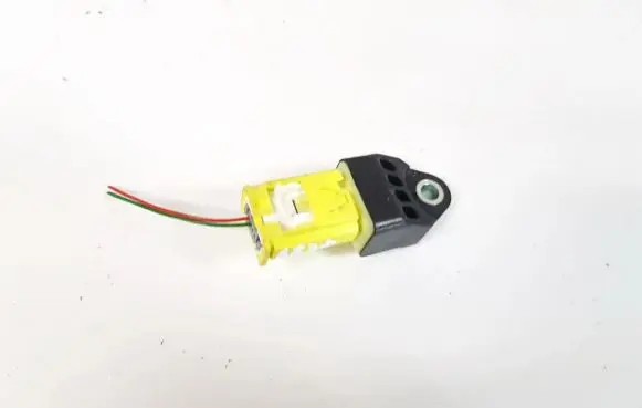 Toyota Yaris Airbag deployment crash/impact sensor 898310d090 83177emg8
