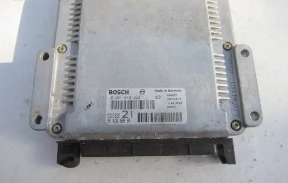 Peugeot 406 Engine control unit/module 9641608080 0281010363 EDC15C2