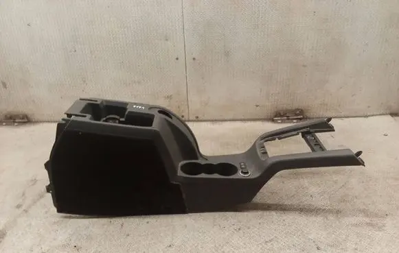 Skoda Octavia Mk2 (1Z) Center console 1Z1863241A