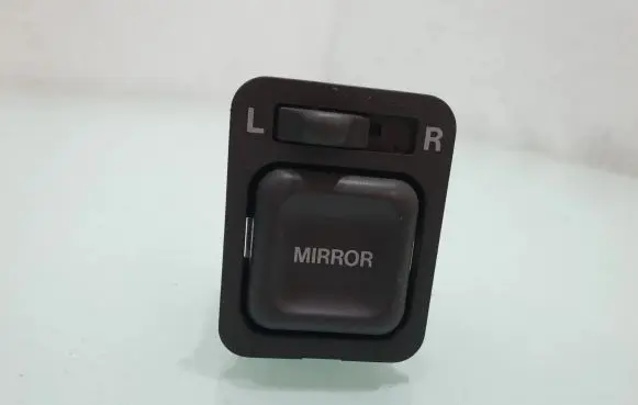 Honda CR-V Wing mirror switch 1834982