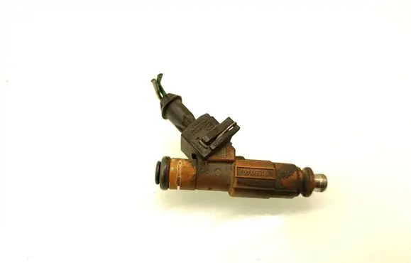 Volvo XC90 Fuel injector 9186340