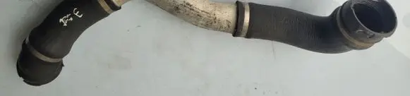 Coolant pipe/hose