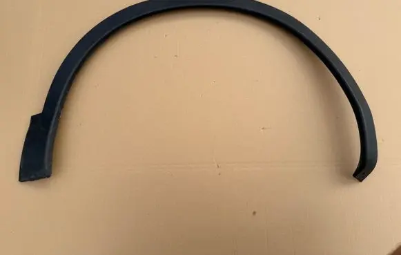Nissan Qashqai Front arch trim 63810BR01A