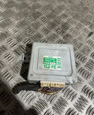 Toyota Yaris Gearbox control unit/module 8953052020