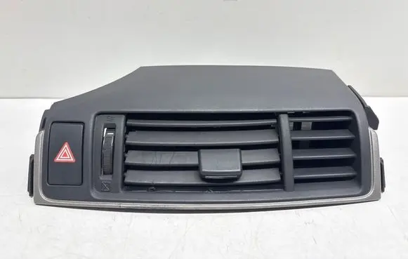 Toyota Verso Dash center air vent grill 556700F030 20030