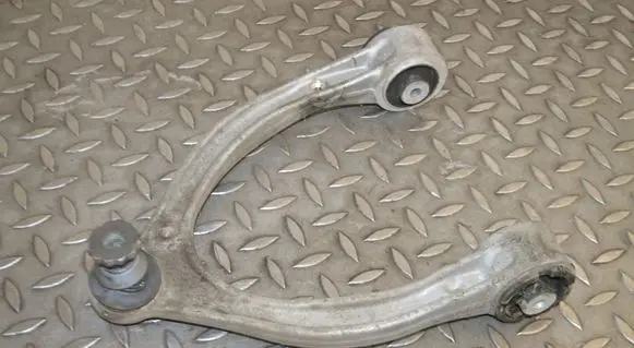 Mercedes-Benz C W205 Front upper control arm/wishbone 