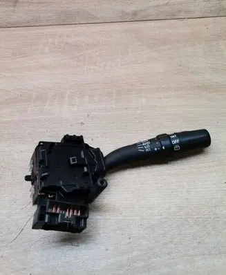 Toyota Avensis T250 Wiper control stalk 8465205170 173821