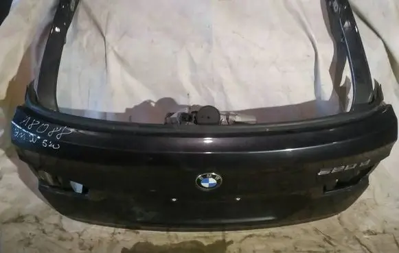BMW 5 GT F07 Tailgate/trunk/boot lid JUODASS