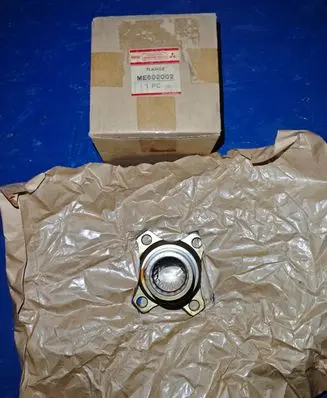 Mitsubishi Canter Front wheel bearing hub