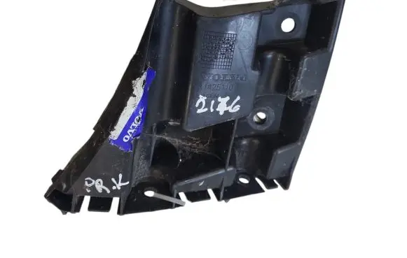Volvo V40 Front bumper mounting bracket 31425110
