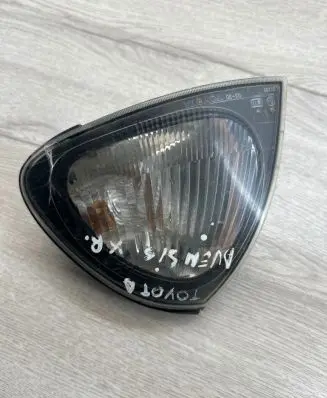 Toyota Avensis T220 Front fog light E1101989 54596334