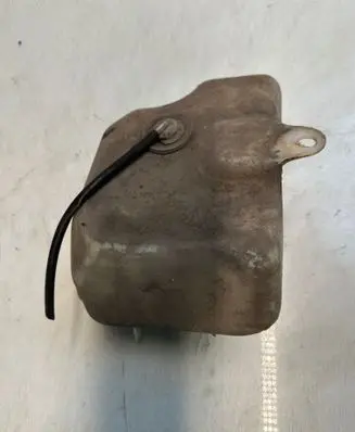 Volkswagen Transporter - Caravelle T3 Fuel expansion tank 251201303C