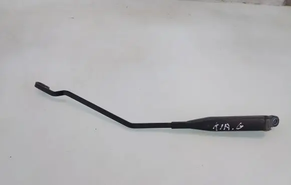 KIA Sportage Front wiper blade arm