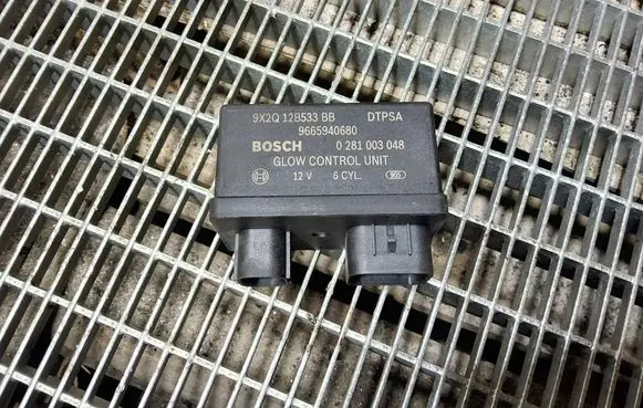 Land Rover Range Rover Sport L320 Glow plug pre-heat relay 9X2Q12B533BB 9665940680 0281003048