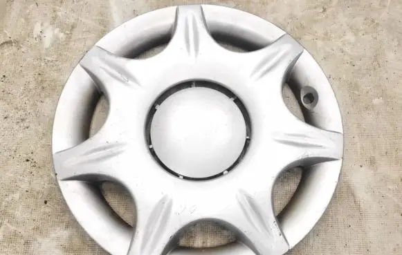 Renault Scenic III - Grand scenic III R15 wheel hub/cap/trim 