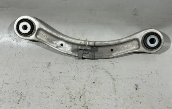 Porsche Cayenne (92A) Rear control arm 7L0505375A 95533104710