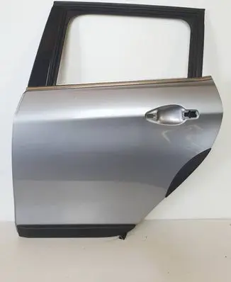 Peugeot 2008 I Rear door