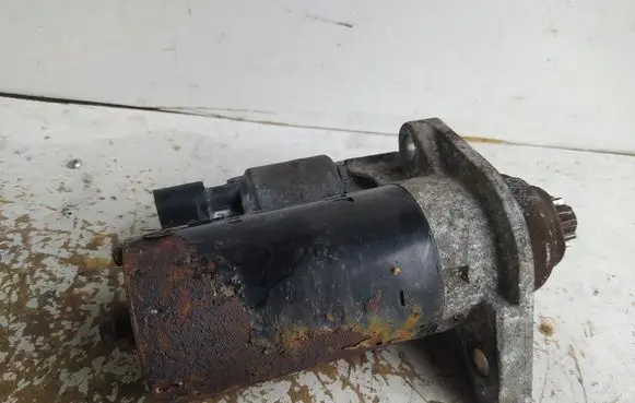 Volkswagen Caddy Starter motor
