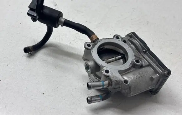 KIA Sportage Throttle valve 351002B340 600007C2 583007C23