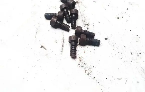 Ford Mondeo MK IV Nuts/bolts 