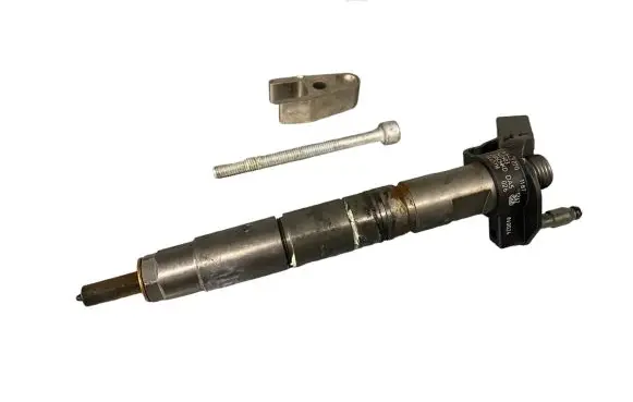 Mercedes-Benz CLS C218 X218 Fuel injector A6420701187 6420701187