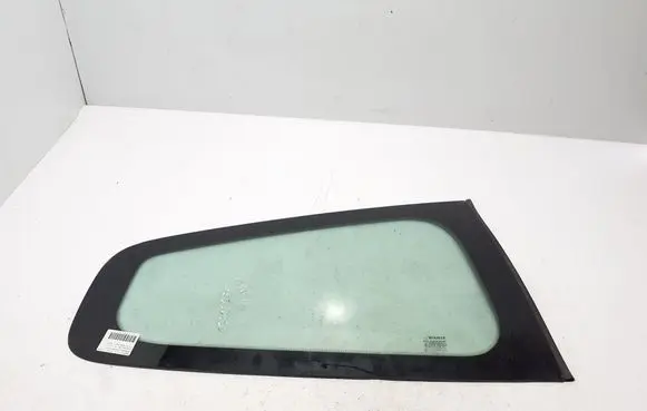 Renault Clio III Rear side window 8200427820