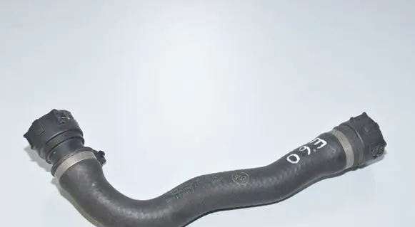 BMW 5 E60 E61 Engine coolant pipe/hose 7508011