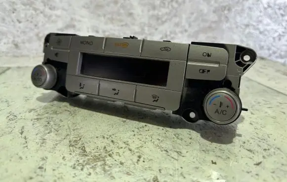 Ford Galaxy Climate control unit 7S7T18C612AF W8GA44718