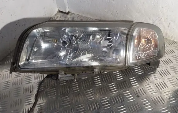 Volvo S80 Headlight/headlamp