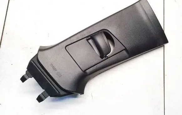 Volvo V40 (B) pillar trim (top) 31307225