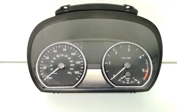 BMW 1 E81 E87 Speedometer (instrument cluster) 1042775 104277503