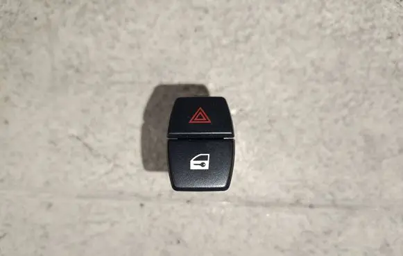 BMW 5 F10 F11 Hazard light switch 9161896