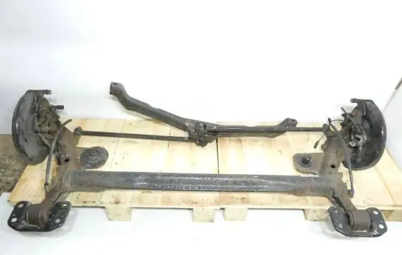 Opel Zafira C Rear axle beam 
