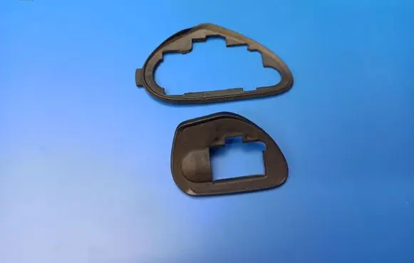 Rear door exterior handle/bracket