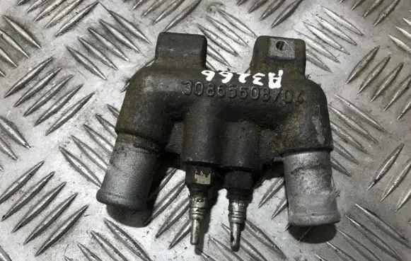 Volvo S40, V40 Engine coolant pipe/hose 30865608