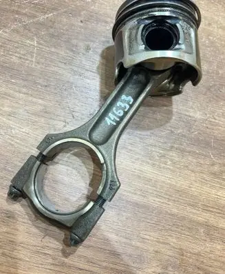 BMW 3 E90 E91 Piston with connecting rod