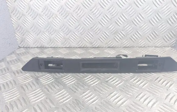 Audi A4 S4 B6 8E 8H Trunk door license plate light bar 8P0827574
