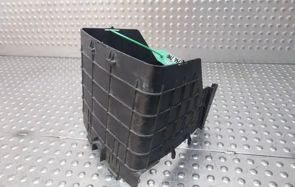 Audi A3 S3 8P Battery box tray S26380396 1K0915335C