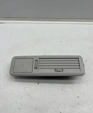 Mercedes-Benz Vito Viano W447 Air vent grill in roof A4478301205 24072023 5K00031737