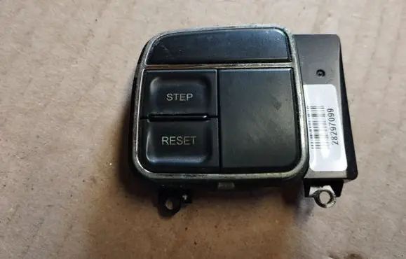 Chrysler Town u0026 Country V Steering wheel buttons/switches P56046251AD
