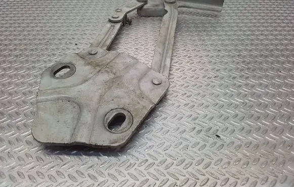 Volkswagen Caddy Engine bonnet/hood hinges 110823301F