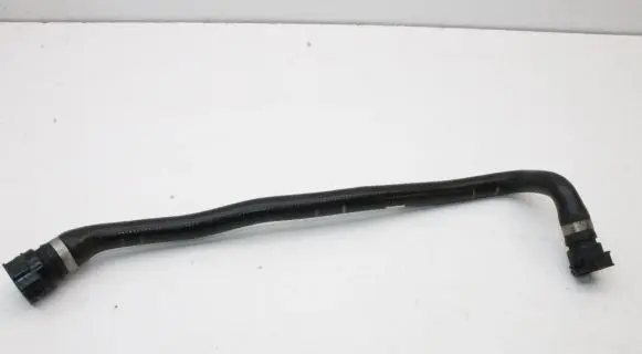 BMW 2 F22 F23 Engine coolant pipe/hose 8673993