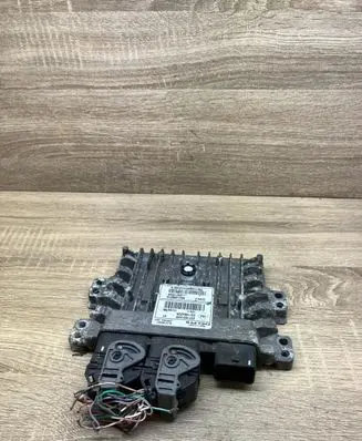 Renault Megane III Engine control unit/module 237100120R 237100422R