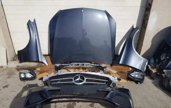 Mercedes-Benz C W205 Front piece kit A2058810101 A2056202034